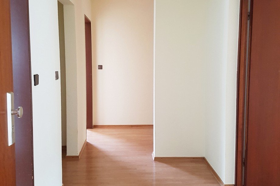 3 Zi. Whg. Flur Mehrfamilienhaus Darmstadt-Wixhausen