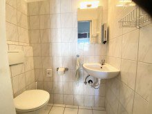 WC **VERMIETET** Moderne ansprechende B�rofl�che