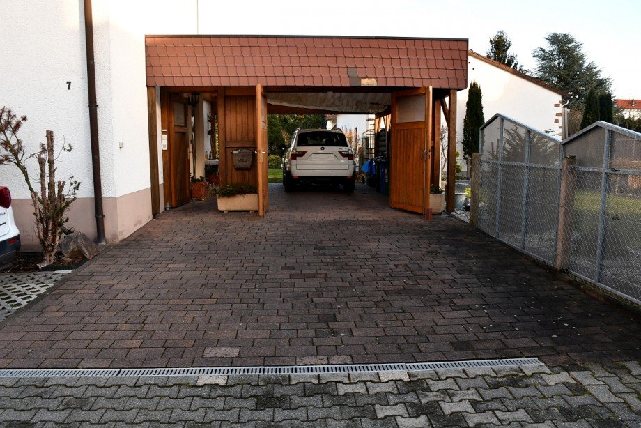 Hauszugang Carport Zweifamilienhaus Weiterstadt
