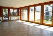 sonniger Wintergarten **VERKAUFT** Solides Mehrparteienhaus - 4 Wohneinheiten - in guter Wohnlage