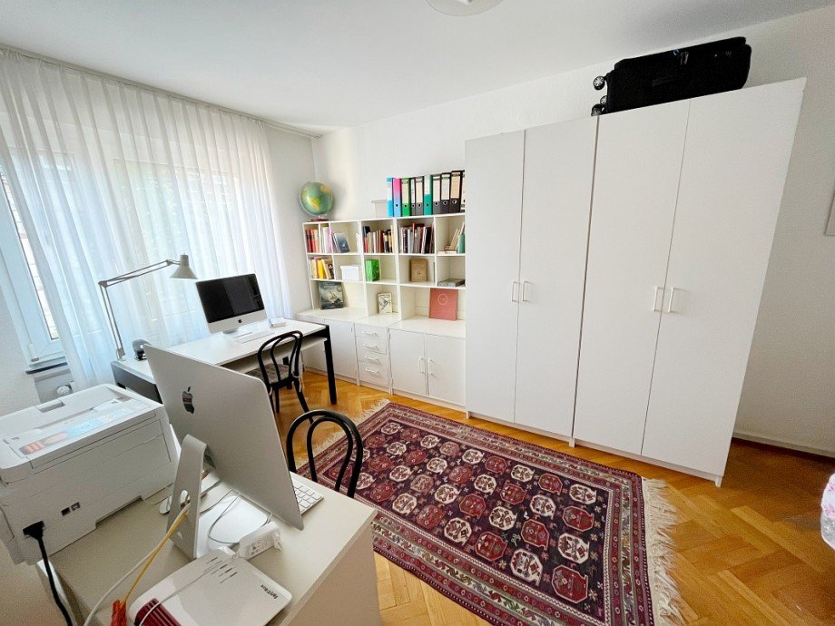 sch�nes Kinder-/Arbeitszimmer Etagenwohnung Darmstadt