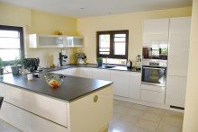 moderne hochwertige Einbauk�che **VERKAUFT** Charmantes 2-Familienhaus mit herrlichem Grundst�ck