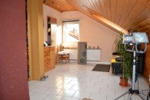 Appartement Dachgeschoss **VERKAUFT** Solides Mehrparteienhaus - 4 Wohneinheiten - in guter Wohnlage