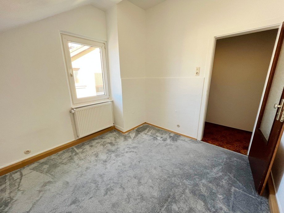 Zimmer rechts Dachgeschosswohnung Darmstadt