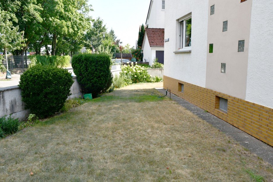 Gartenfl�che Mehrfamilienhaus Griesheim