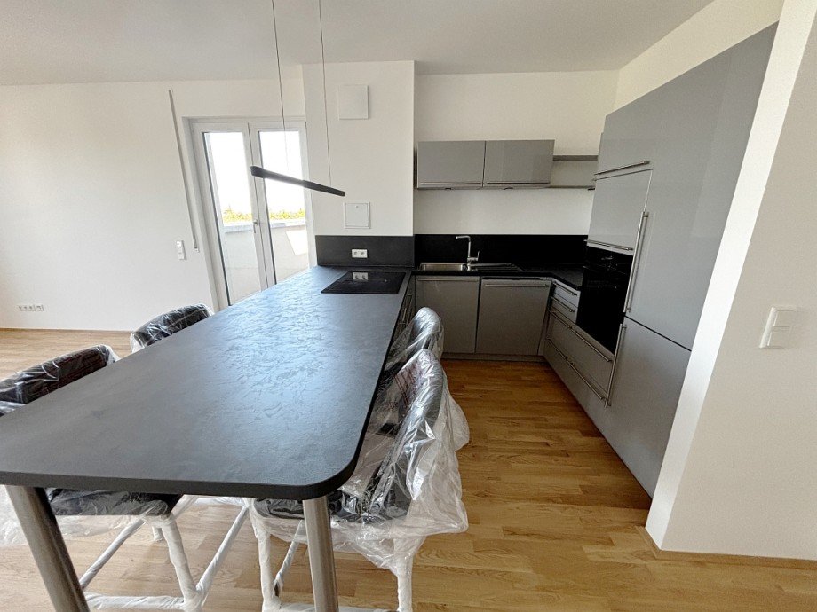 moderne Einbauk�che Dachgeschosswohnung Darmstadt