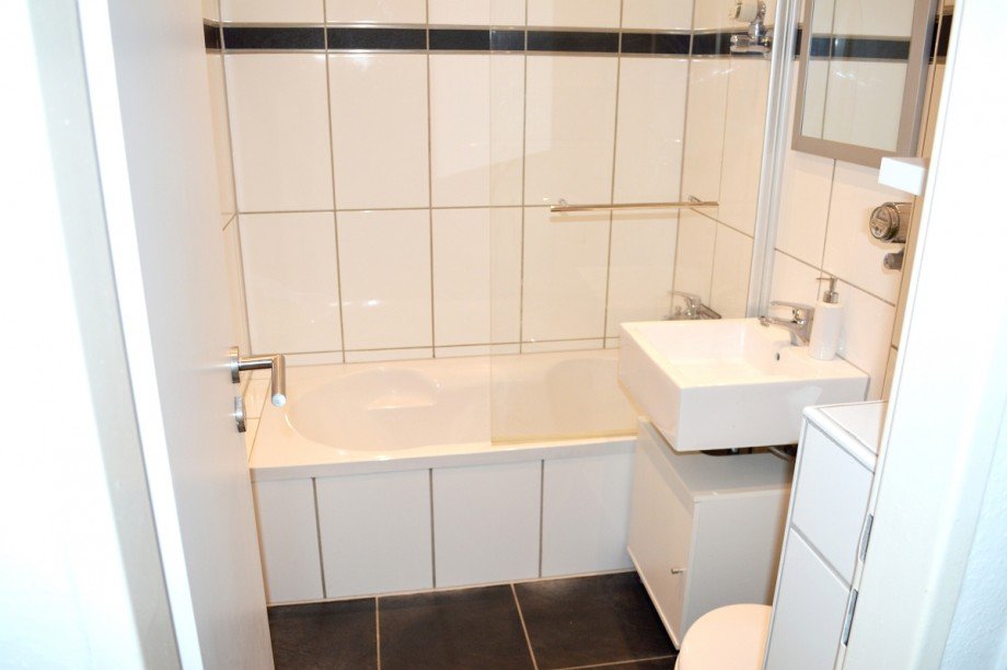 modernes Bad Etagenwohnung Darmstadt-Arheilgen