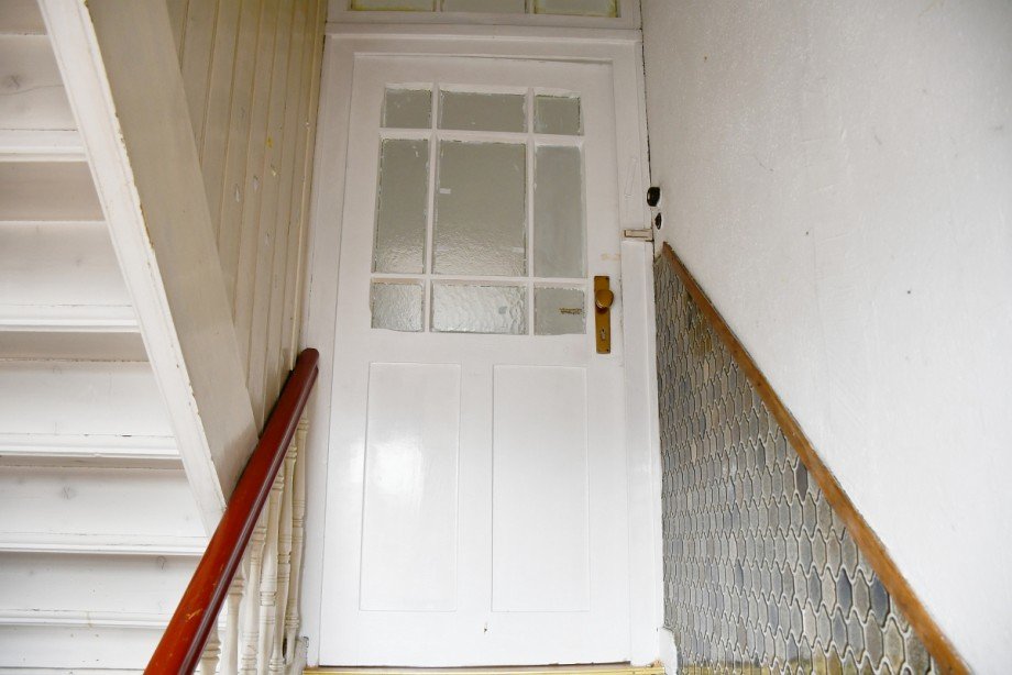 Wohnung 2. Obergeschoss Wohn- / Gesch�ftshaus Darmstadt-Eberstadt