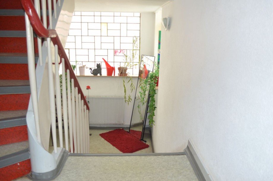 helles Treppenhaus Zweifamilienhaus Ro�dorf