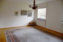 Kind I **VERKAUFT** Attraktives gro�z�giges Einfamilienhaus auf 1.236 m� Grundst�ck