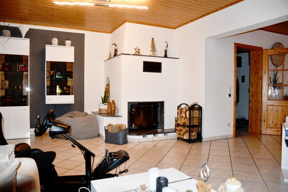 gem�tlicher Kamin (optional) Zweifamilienhaus Bickenbach