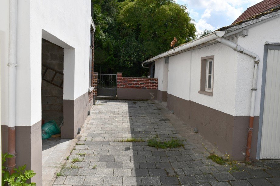 Nebengeb�ude + Garage Zweifamilienhaus Gro�-Zimmern/Klein-Zimmern