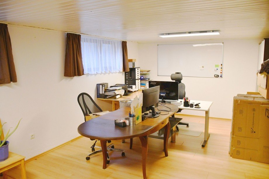 Arbeiten / Gast Untergeschoss Wohnung Darmstadt-Arheilgen