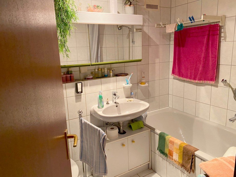 modernes Bad Dachgeschosswohnung Erbach