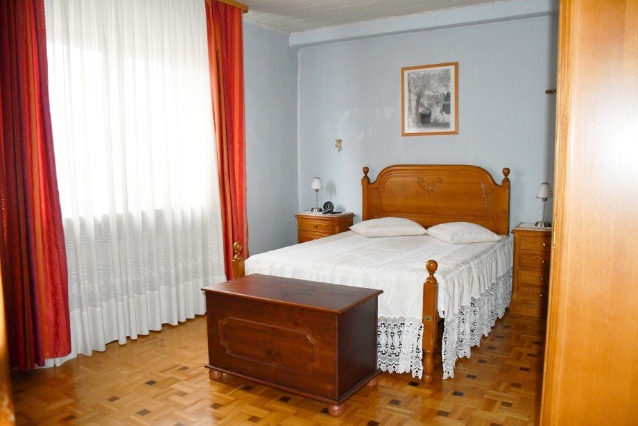 Schlafzimmer Obergeschoss Zweifamilienhaus Darmstadt-Arheilgen