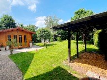 hochwertiges Gartenhaus **VERKAUFT** Charmantes 2-Familienhaus mit herrlichem Grundst�ck