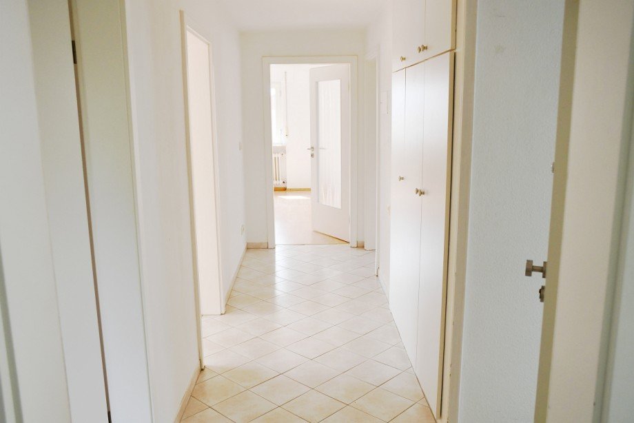 Wohnung DG - Diele Mehrfamilienhaus Griesheim