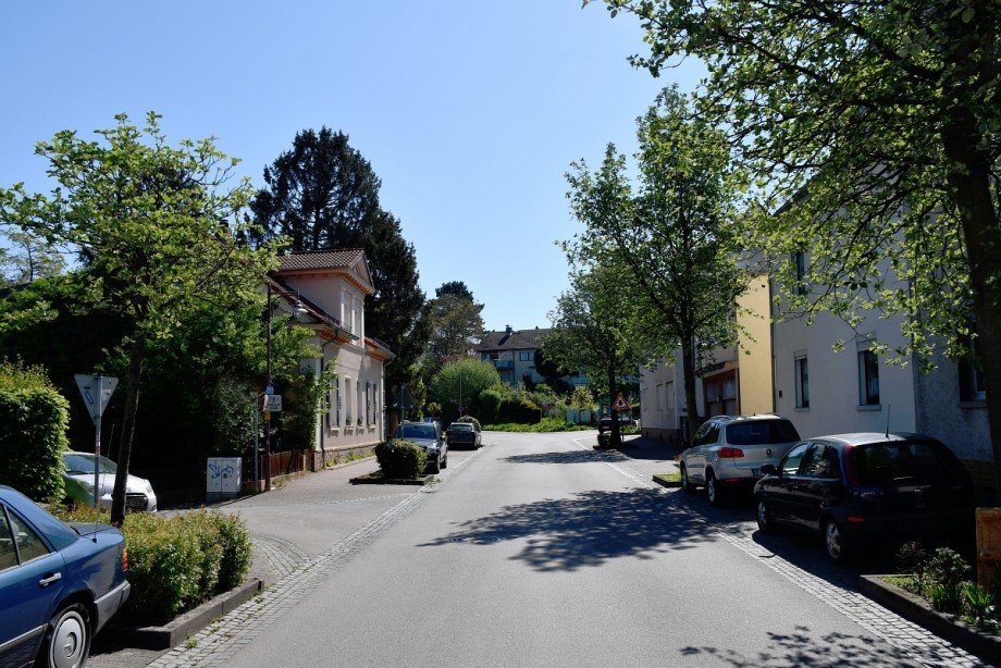 angenehme Wohnlage Dachgeschosswohnung Ro�dorf