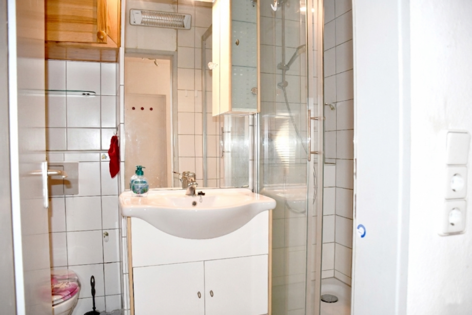modernes Duschbad Wohnung B�ttelborn