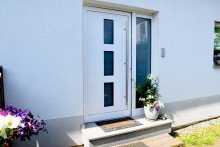 Herzlich willkommen **VERKAUFT** Attraktive Kapitalanlage � freistehendes modernes Zweifamilienhaus