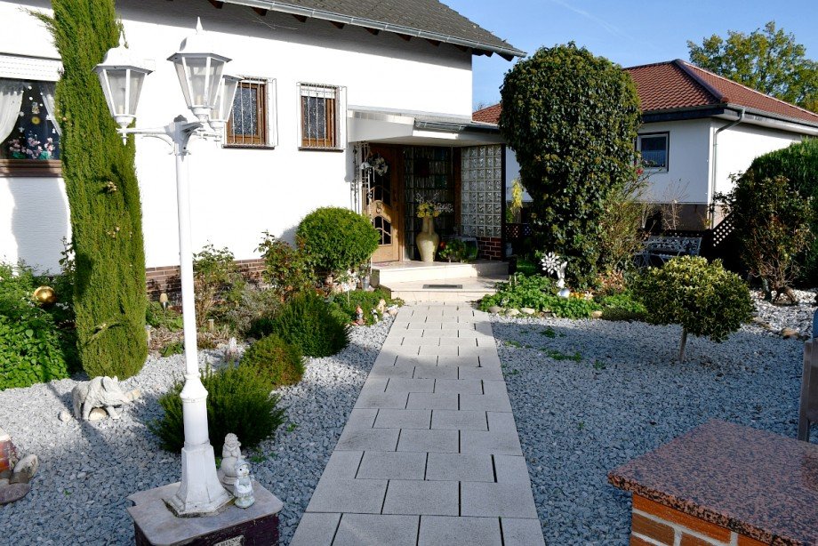 Zuwegung Haus Einfamilienhaus Riedstadt-Crumstadt