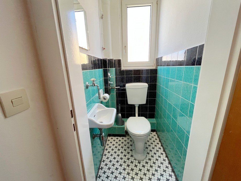 G�ste-WC Dachgeschosswohnung Darmstadt