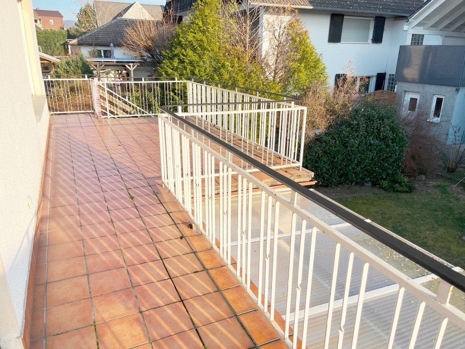 14 Sonnenbalkon Zweifamilienhaus Bickenbach