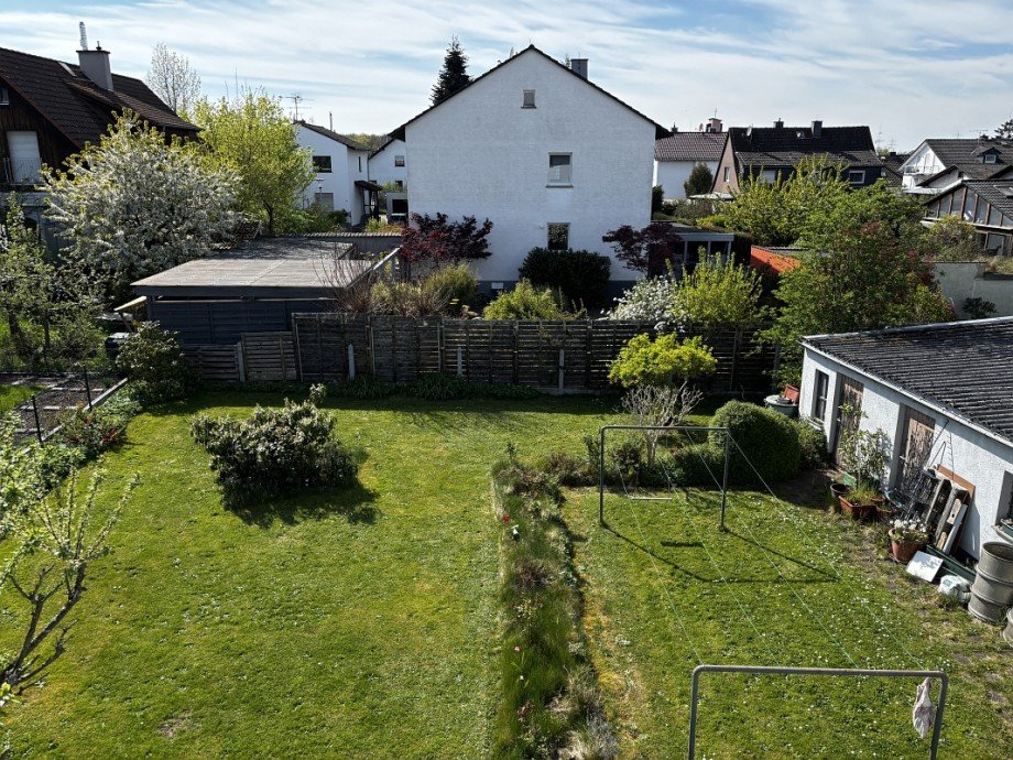 Blick in den Garten Etagenwohnung Messel