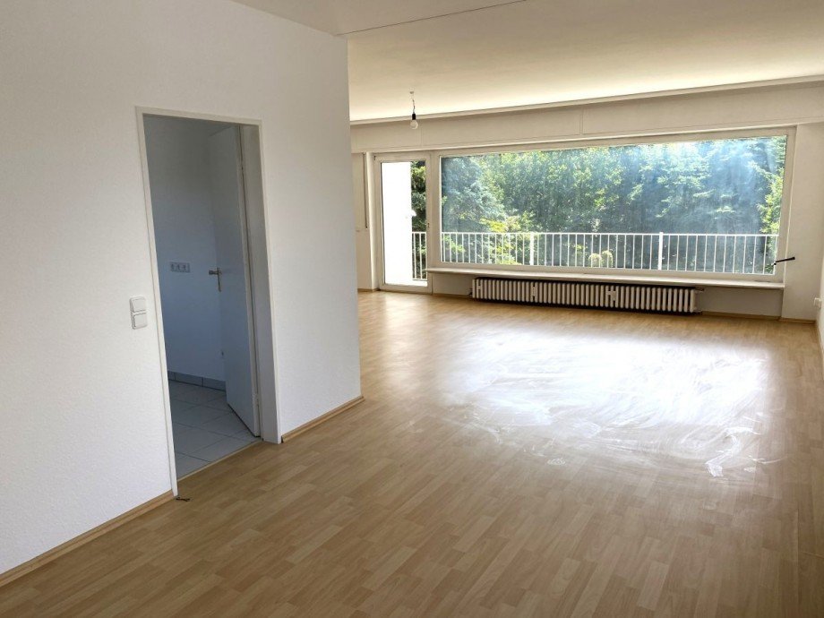 OG: gro�z�giger Wohn-/Essbereich Zweifamilienhaus Darmstadt-Arheilgen