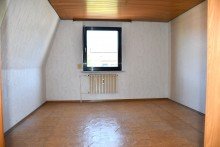 Zimmer **VERKAUFT** Charmantes Einfamilienhaus mit Ausbau- und weiterem Bebauungspotenzial