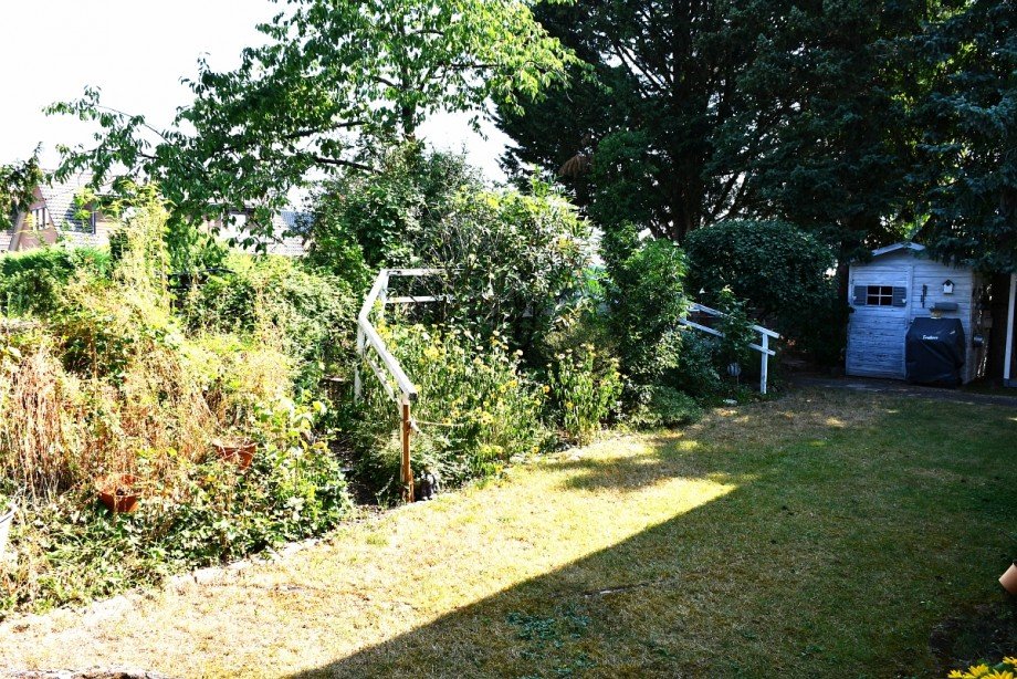 ansprechendes Grundst�ck Zweifamilienhaus Darmstadt-Wixhausen