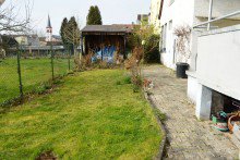 Garten **VERKAUFT** Gro�z�giges 2-Familienhaus mit vielseitig nutzbarem Nebengeb�ude