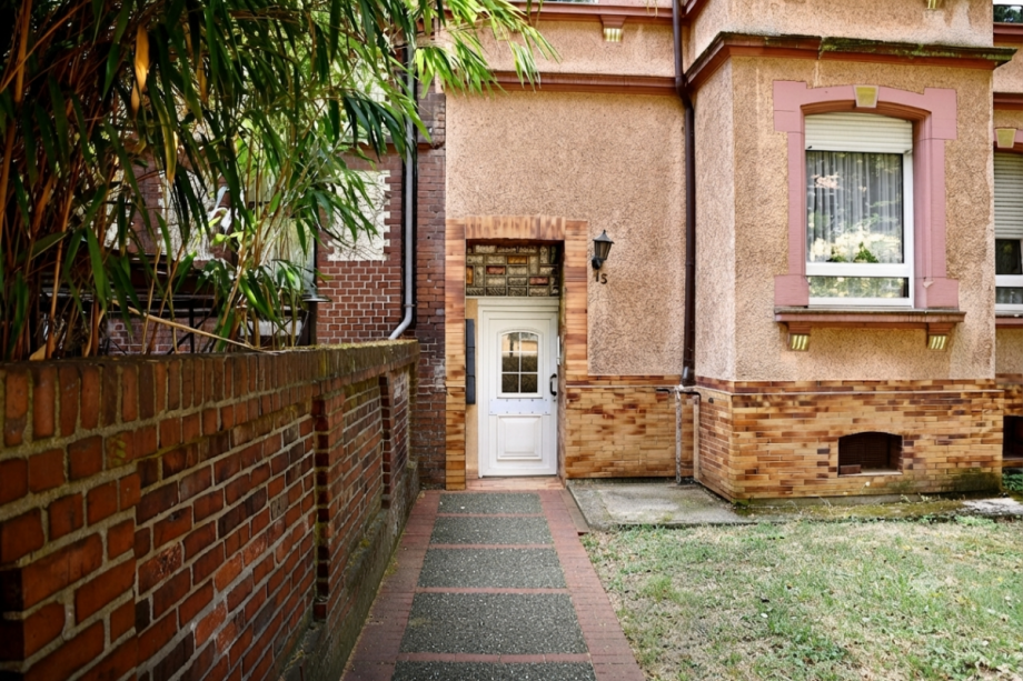 Hauszugang Mehrfamilienhaus Darmstadt