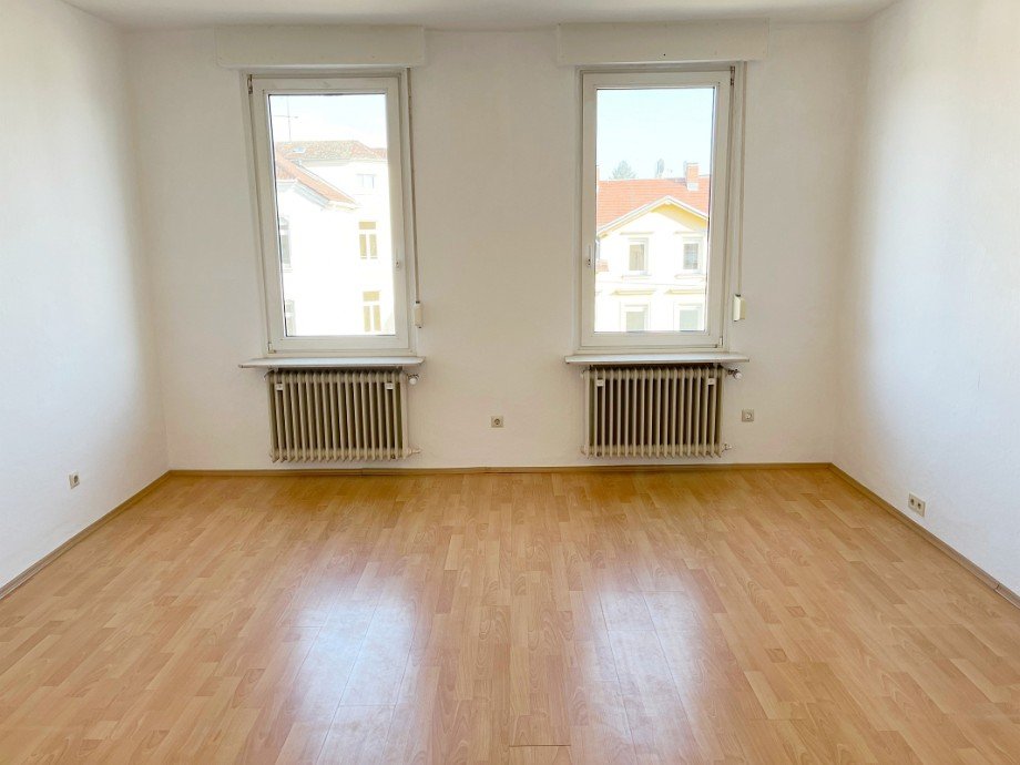 gro�z�giges Wohnen/Schlafen Dachgeschosswohnung Darmstadt