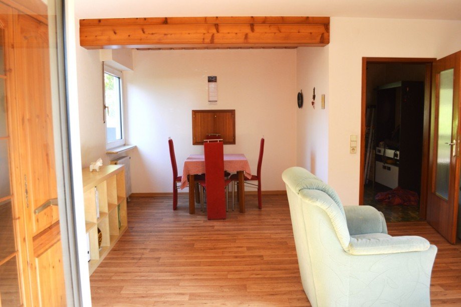 ger�umiger Wohn-/Essbereich Zweifamilienhaus Modautal-Asbach