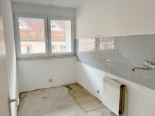 K�che **VERMIETET** Es gibt einiges zu tun � attraktive 3-Zimmer-Wohnung sucht handwerklich begabte Mieter