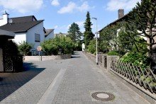 angenehme Wohnlage **VERKAUFT** Sonnig und hell pr�sentiert sich dieses sehenswerte Reihenhaus fernab von 08/15