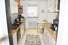 Wohnung Erdgeschoss: K�che **VERKAUFT** Ansprechendes 3-Parteienhaus in Riedstadt-Crumstadt