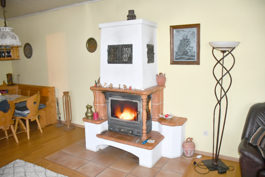 EG: gem�tlicher Innenkamin Zweifamilienhaus Weiterstadt