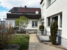 Hauszugang + Anbau **VERKAUFT** Ansprechendes 3-Parteienhaus in Riedstadt-Crumstadt