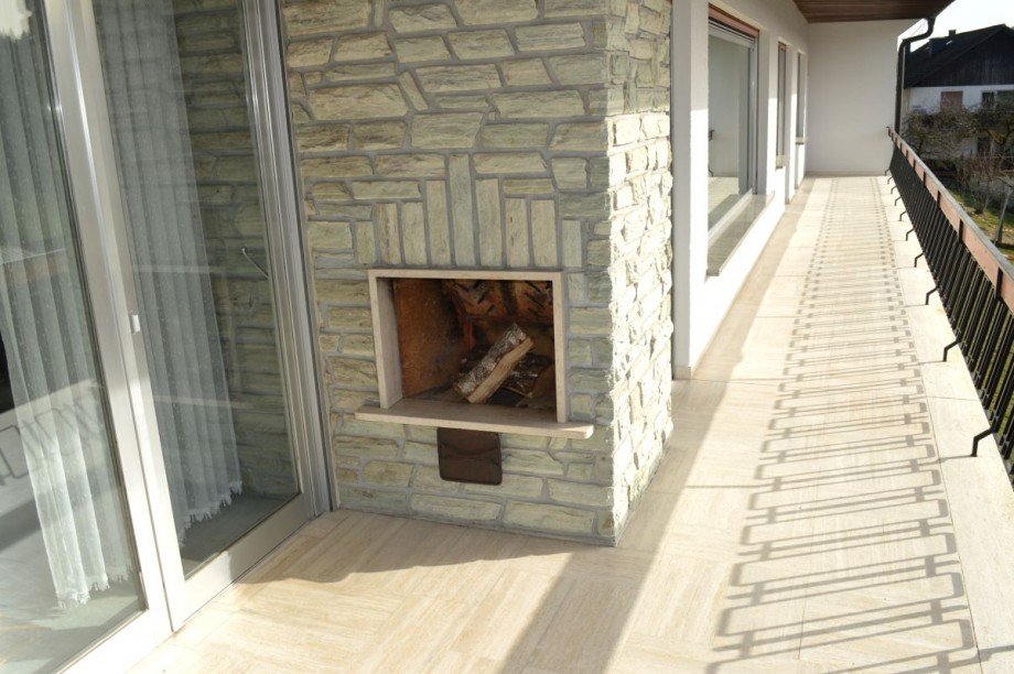 Sonnenbalkon mit Au�enkamin... Einfamilienhaus Mossautal