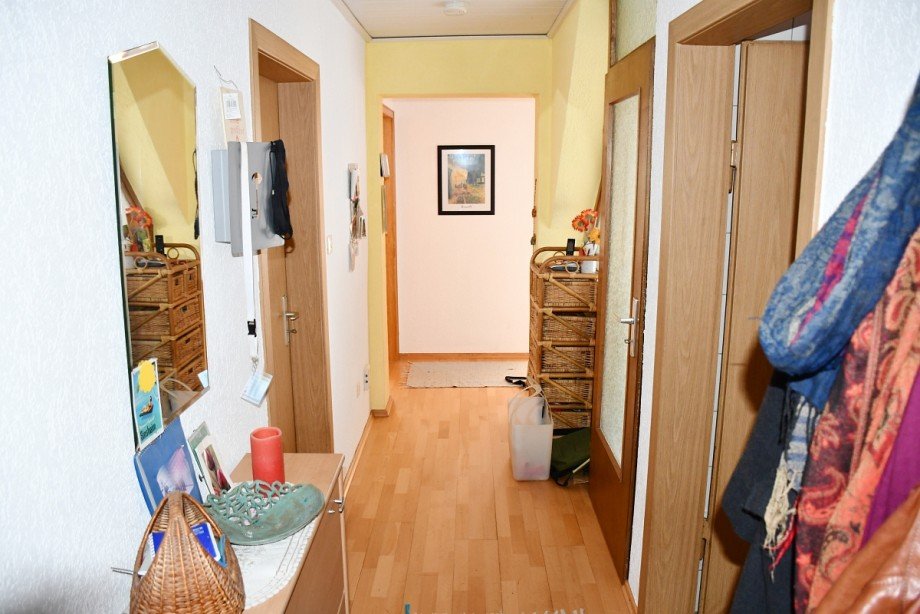 Flur Zweifamilienhaus Lautertal-Lautern