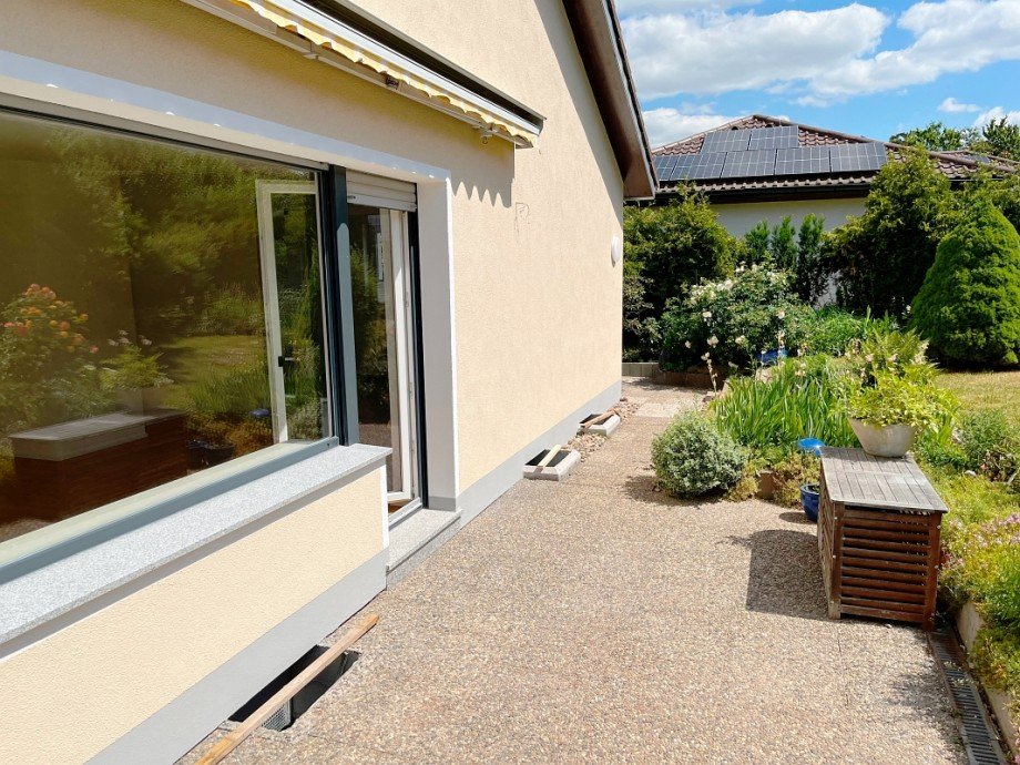 gro�e Sonnenterrasse Terrassenwohnung Ro�dorf