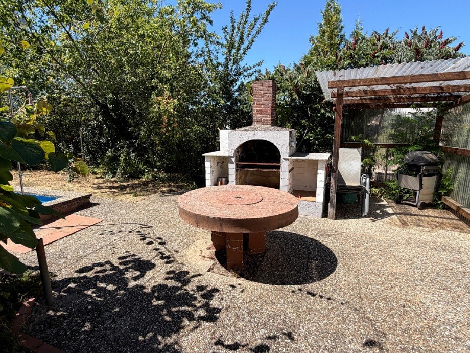 .... mit Grillplatz Zweifamilienhaus Seeheim-Jugenheim