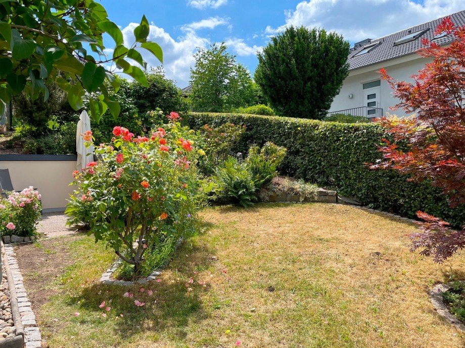 eigener Garten Erdgeschosswohnung Ro�dorf