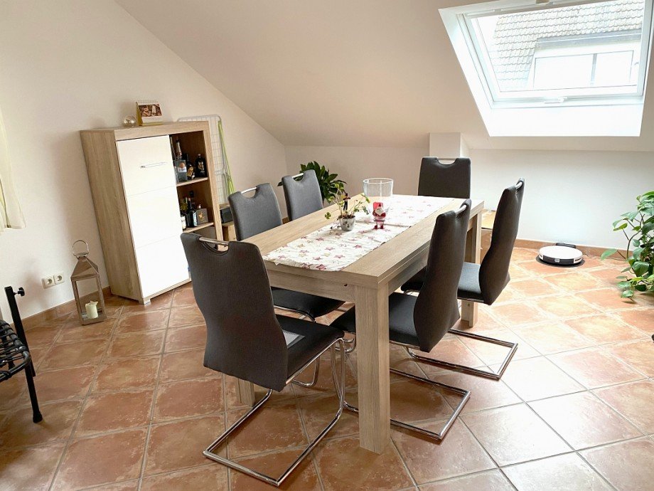 ansprechender Essbereich Etagenwohnung Darmstadt-Wixhausen