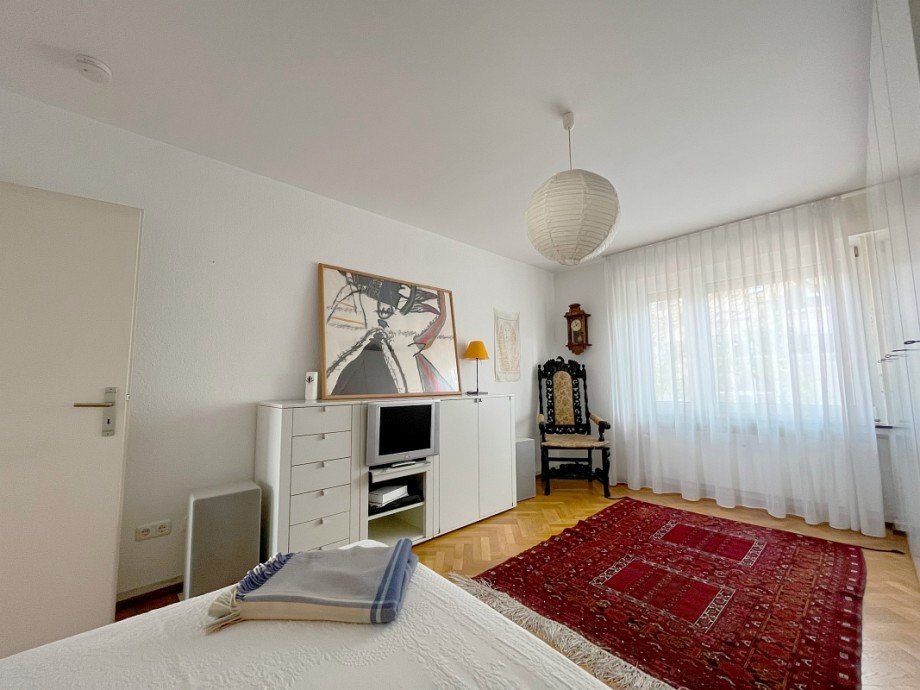 gem�tliches Schlafzimmer Etagenwohnung Darmstadt