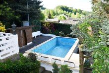 ... mit Blick auf den Pool Wohnen am Waldrand, nur 10 km von Bensheim entfernt, in Lautertal
