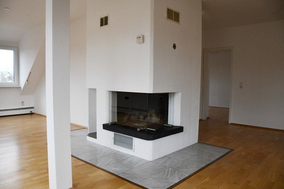 gem�tlicher Kamin Dachgeschosswohnung Darmstadt