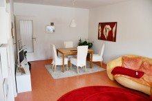 ger�umiger Wohn-/Essbereich **VERKAUFT** Schicke 2-Zimmer-Stadtwohnung in Erbach